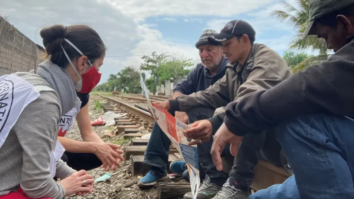 cruz roja presenta aplicación ayuda migrante yucatan al momento