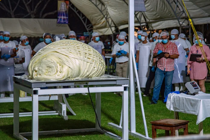 record ginness por bola de quesillo yucatan al momento